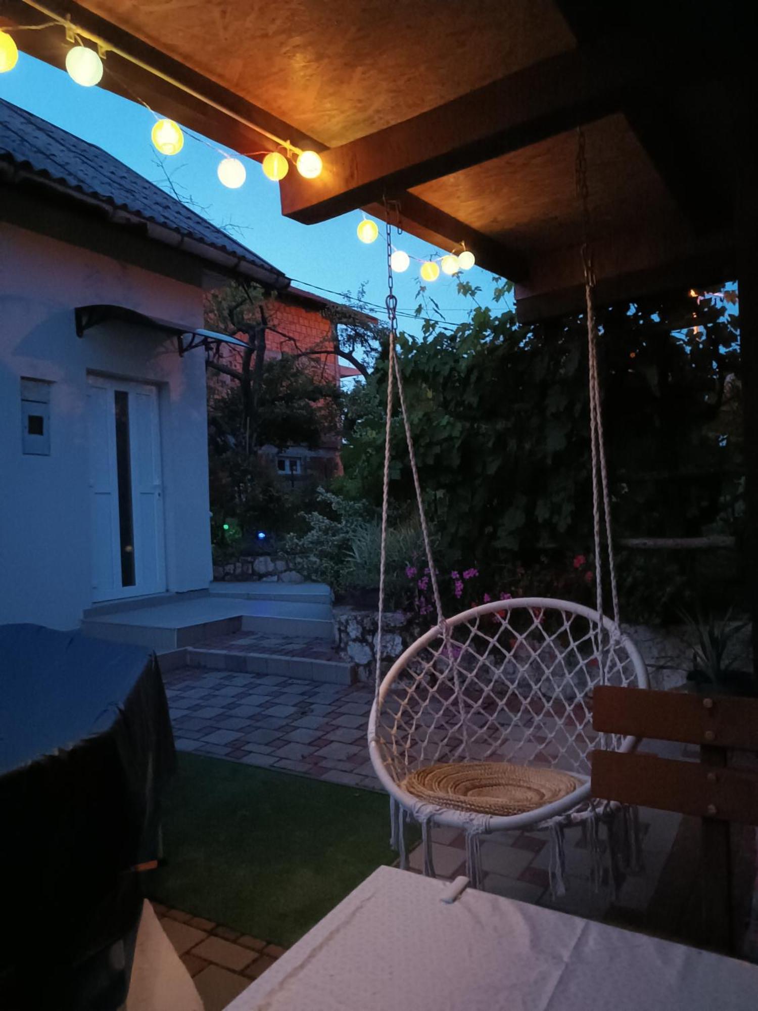 Guest House Bee Visoko Eksteriør billede